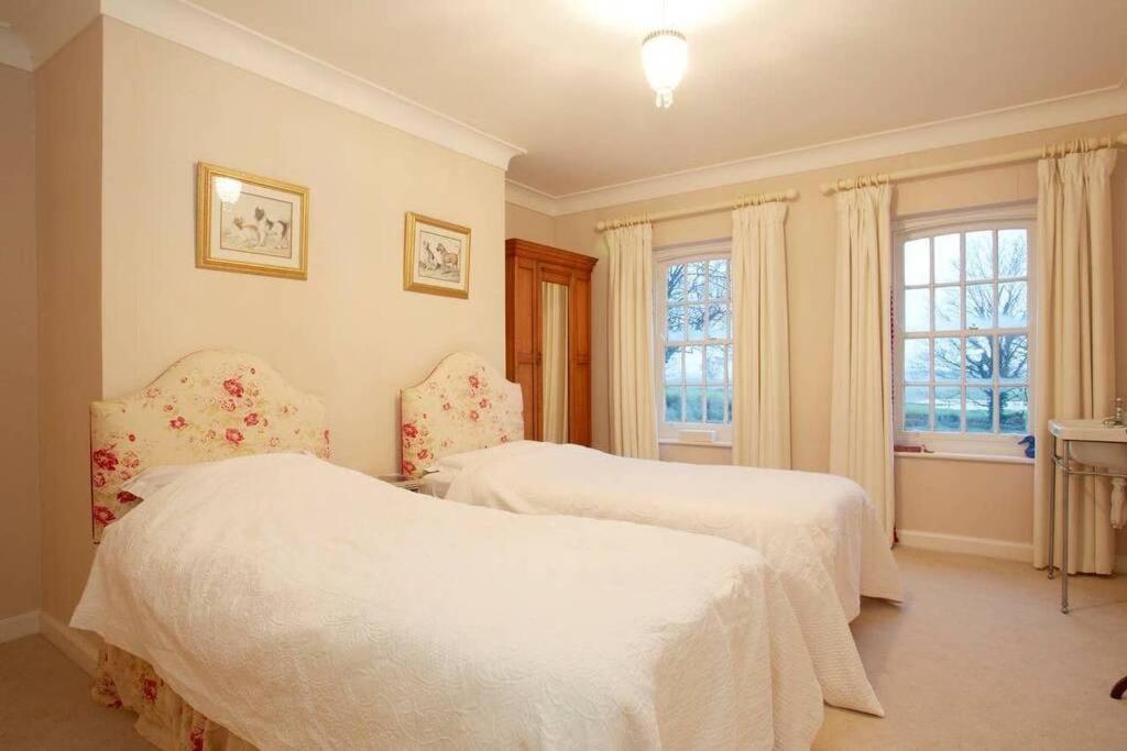Hall Cottage, Wighill Near York And Leeds 塔德卡斯特 外观 照片